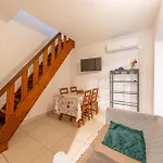 Apartment Le Pressoir Vias