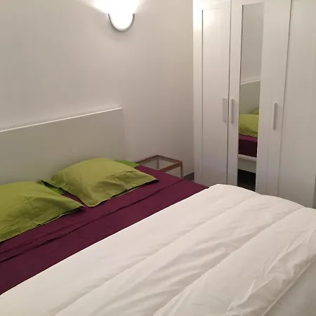 Le Pressoir Apartment *