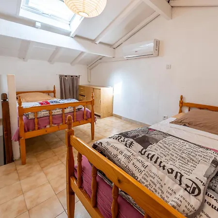 Le Pressoir Apartmán Vias